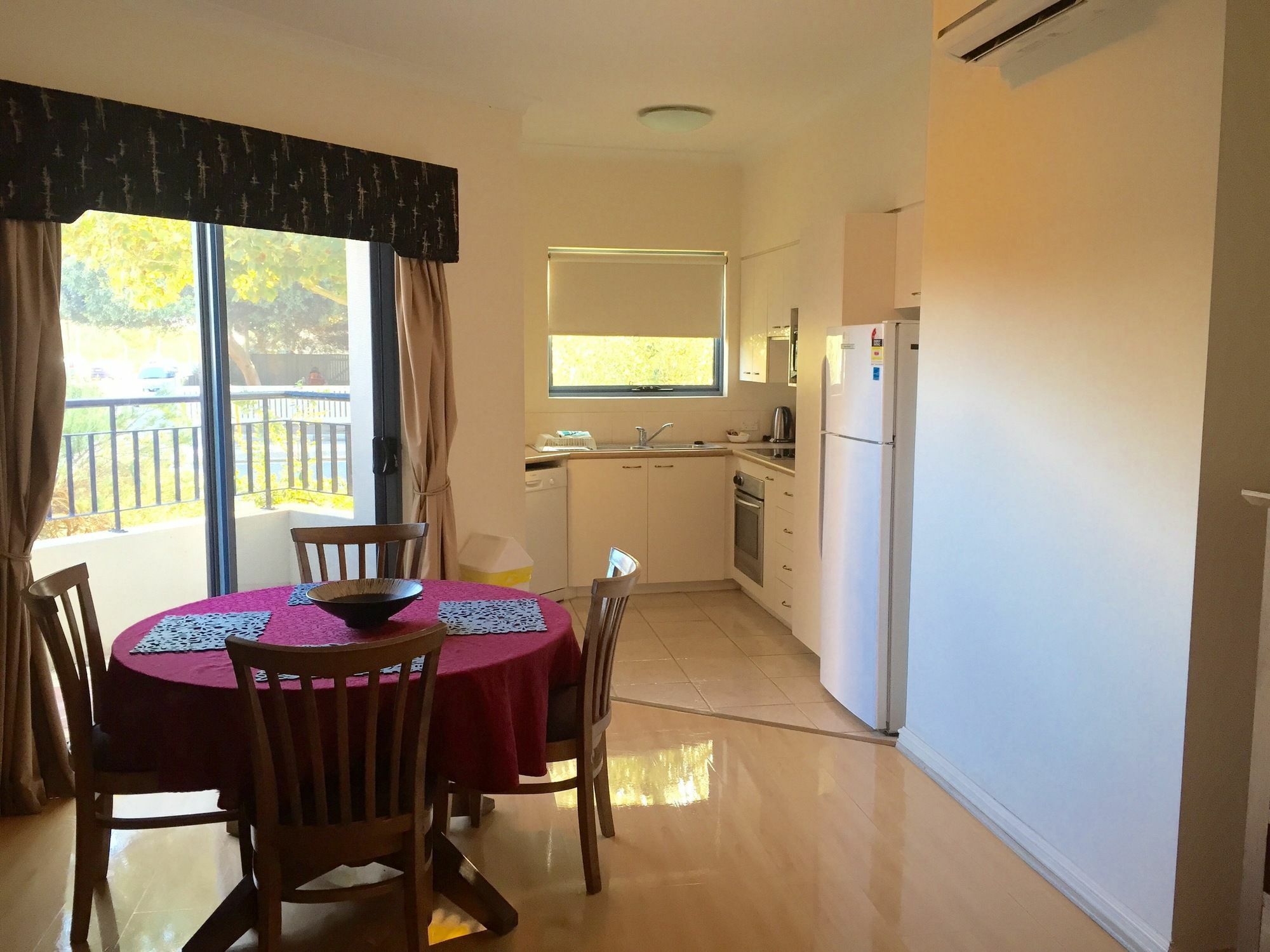 เฟรแมนเทิลฮอลเดย์แอคคอมโมเดชั่น Apartment ฟรีแมนเทิล ภายนอก รูปภาพ